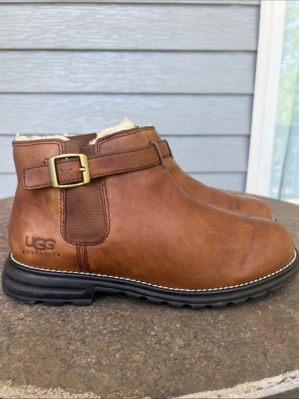 UGG Ultra Short Boots Women’s Size 10 – Chestnut Brown #5347 Chunky Sole